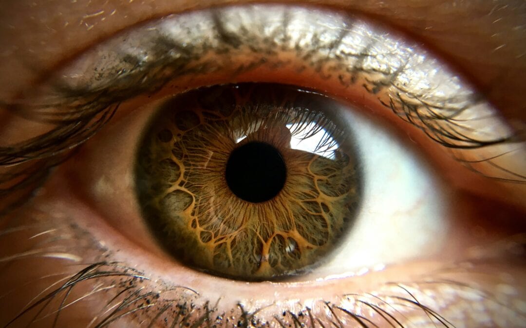 Quels soins de médecine esthétique du visage pour rajeunir le contour des yeux ?
